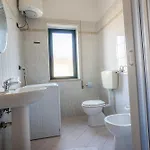 Home Le Castella شقة فندقية