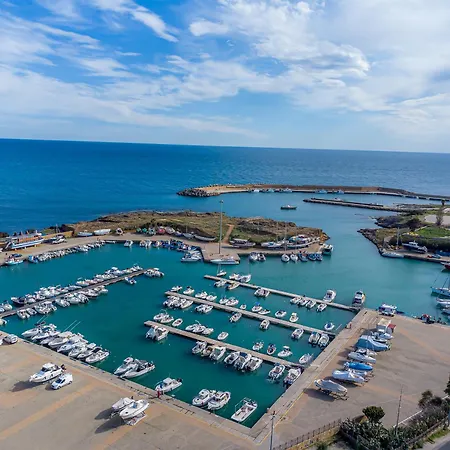 Home Le Castella شقة فندقية