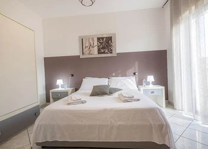 Aparthotel Home Le Castella 3*