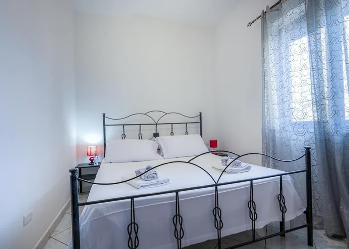 Home Le Castella Aparthotel 3*