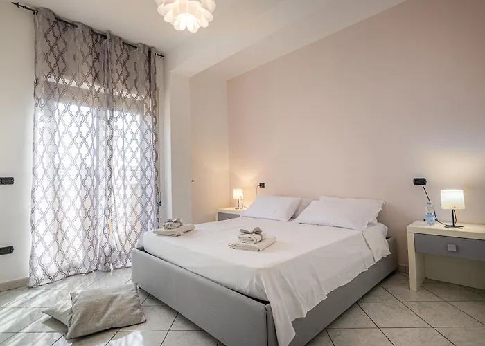 Home Le Castella Aparthotel