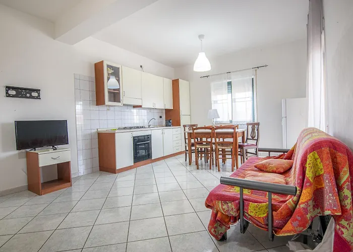 Home Le Castella Aparthotel 3*