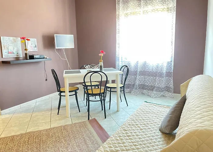 Aparthotel Home Le Castella 3*